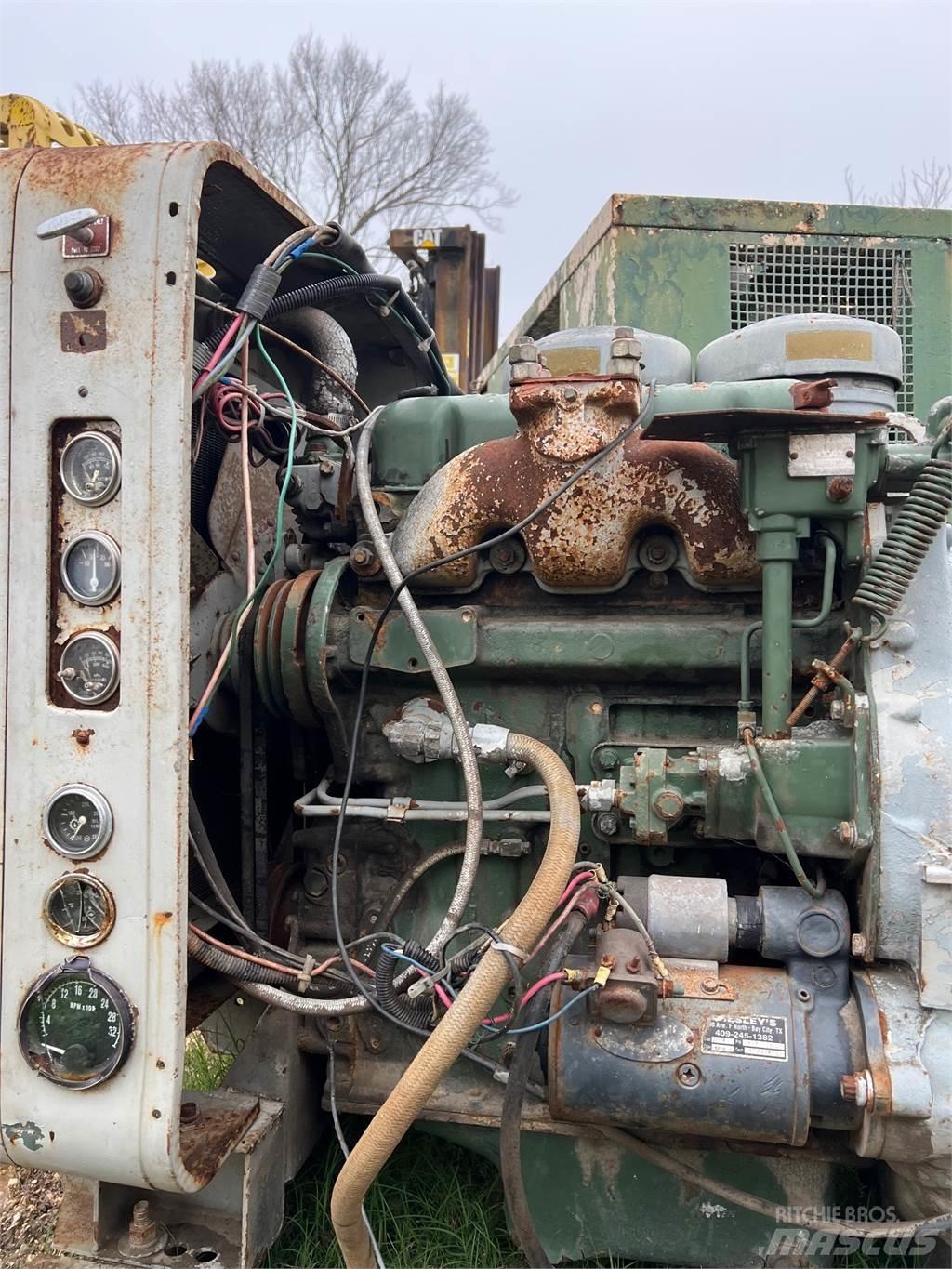 Detroit 353 Varikliai
