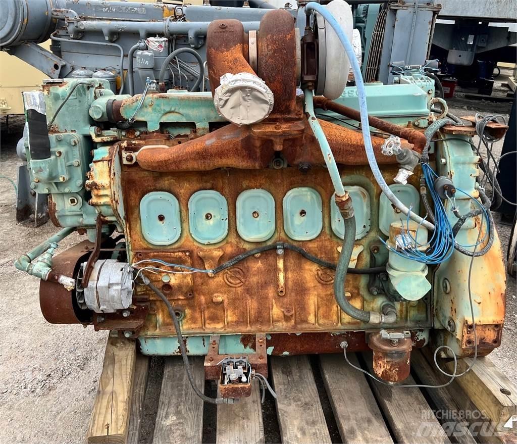 Detroit 671T Varikliai