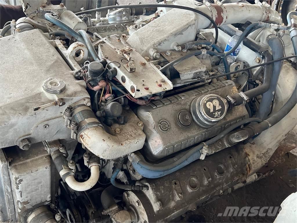 Detroit 6V92T Varikliai