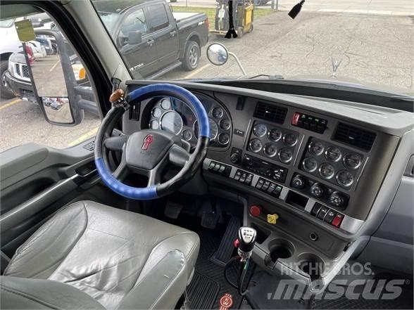 Kenworth T680 Naudoti vilkikai