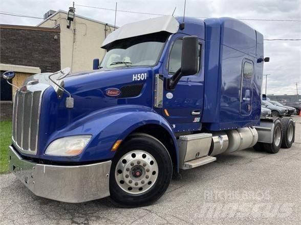 Peterbilt 579 Naudoti vilkikai