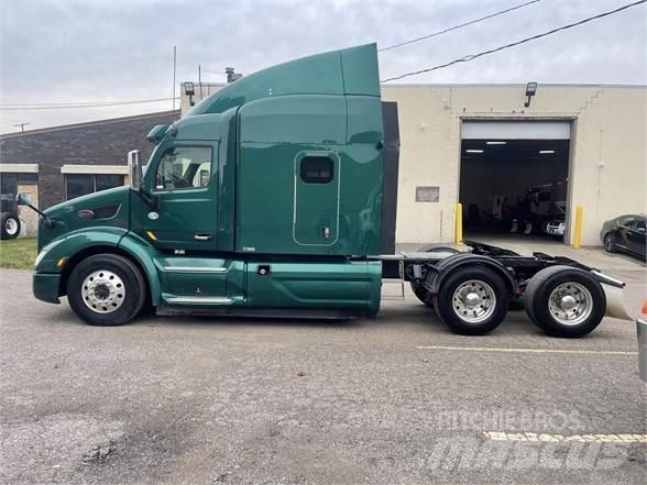 Peterbilt 579 Naudoti vilkikai