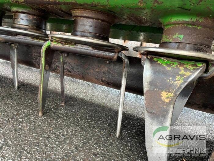 Amazone KX 3000 Varomosios akėčios ir žemės frezos