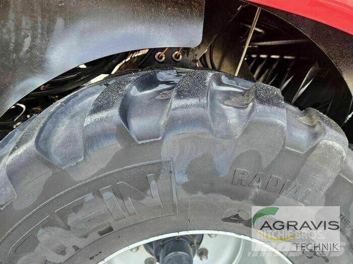 Case IH LB 424 R RL6 Stačiakampių ryšulių presai