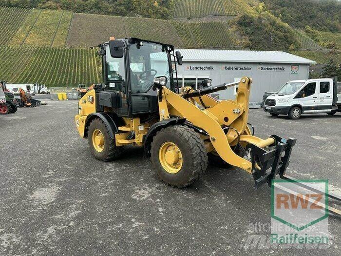 CAT 907 Naudoti ratiniai krautuvai