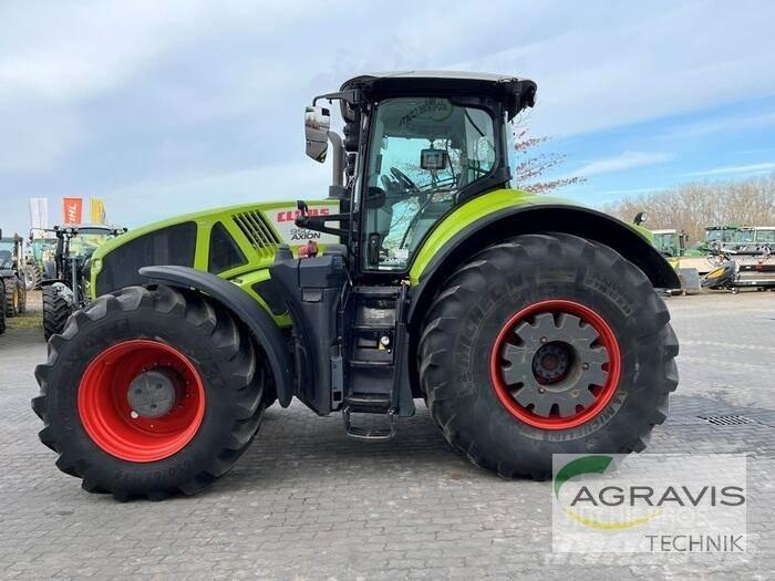 CLAAS AXION 950 CMATIC Traktoriai