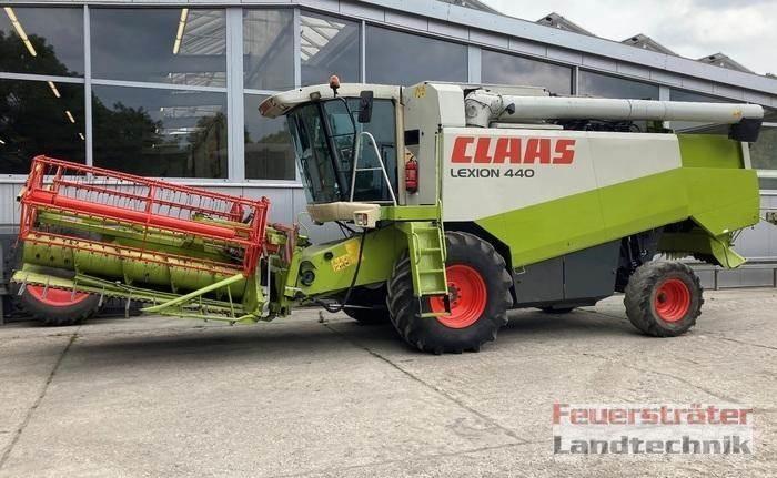 CLAAS LEXION 440 AC Derliaus nuėmimo kombainai