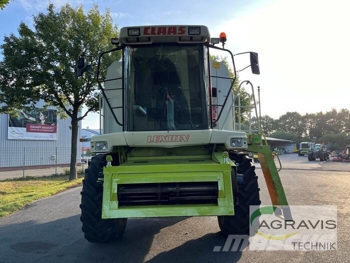CLAAS LEXION 450 Derliaus nuėmimo kombainai