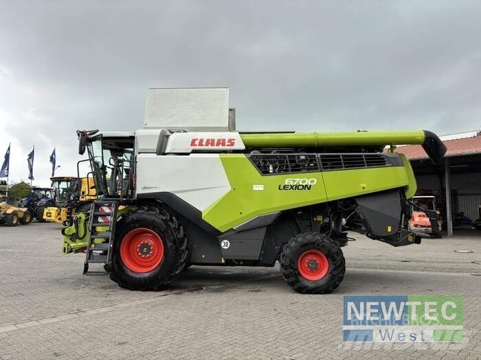 CLAAS LEXION 6700 Derliaus nuėmimo kombainai