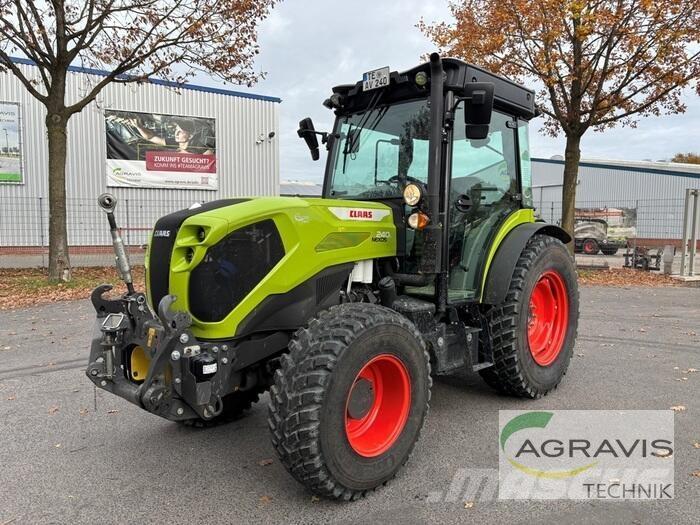 CLAAS NEXOS 240 L Traktoriai