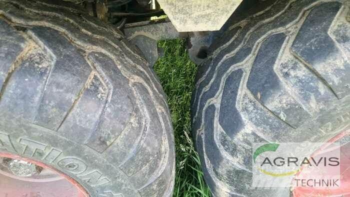 CLAAS QUANTUM 3500 P Savikrovės priekabos
