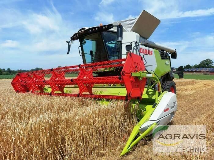 CLAAS TRION 650 Derliaus nuėmimo kombainai