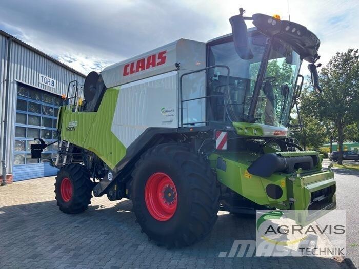 CLAAS TRION 650 Derliaus nuėmimo kombainai