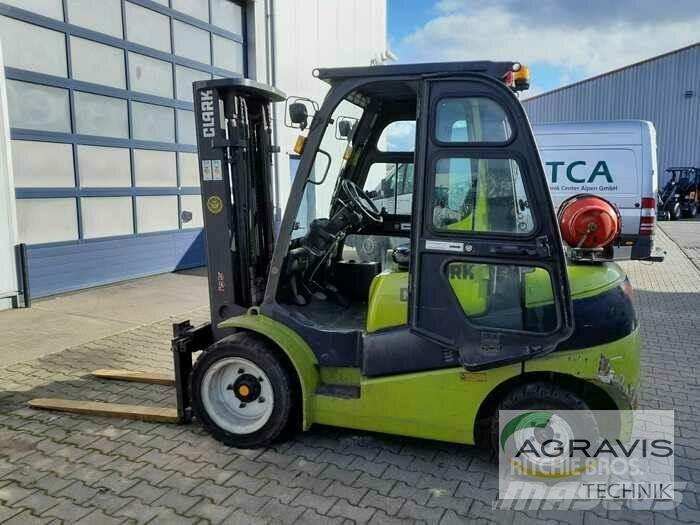 Clark C30L Šakiniai krautuvai - Kita