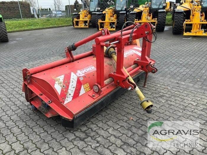 Dücker UM 27 Ganyklų šienapjovės / rėžtuvės