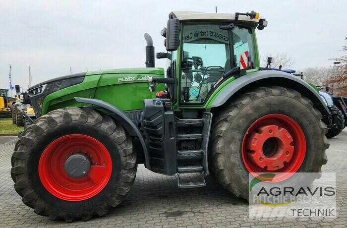 Fendt 1042 VARIO S4 Traktoriai