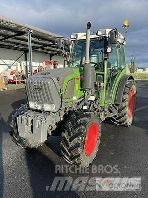Fendt 211F Traktoriai