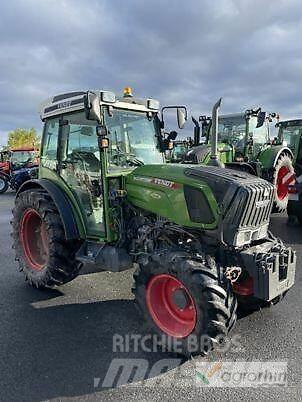 Fendt 211F Traktoriai