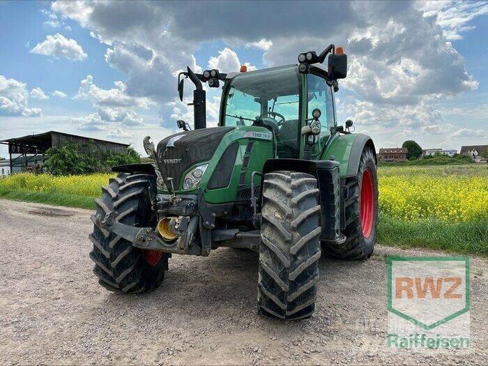 Fendt 718 Vario Traktoriai