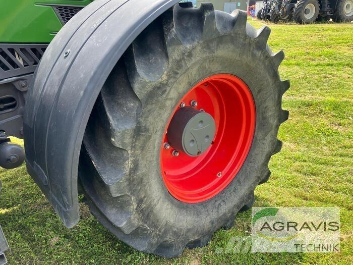 Fendt 718 VARIO S4 Traktoriai