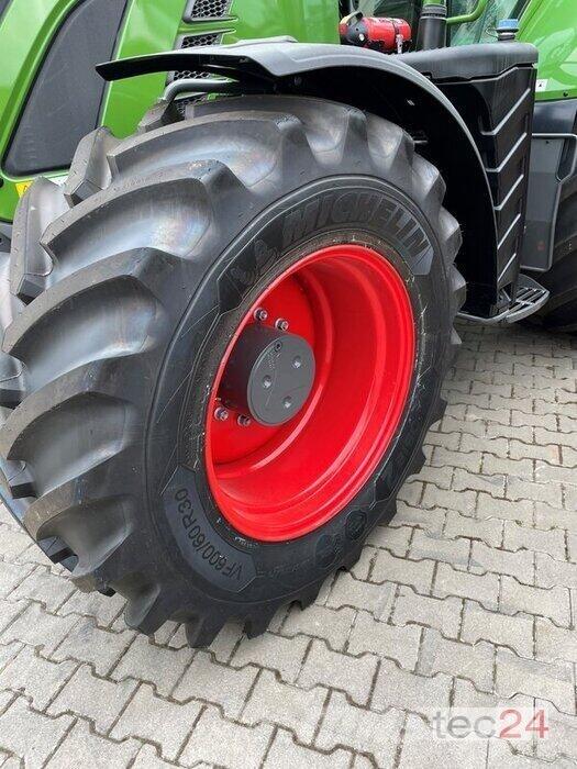Fendt 724 Gen6 Traktoriai