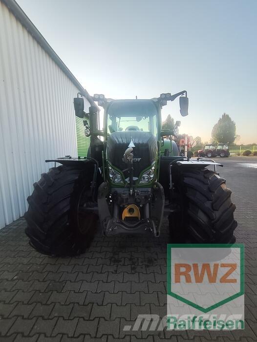 Fendt 724 Vario Traktoriai