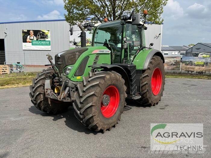Fendt 724 VARIO S4 Traktoriai