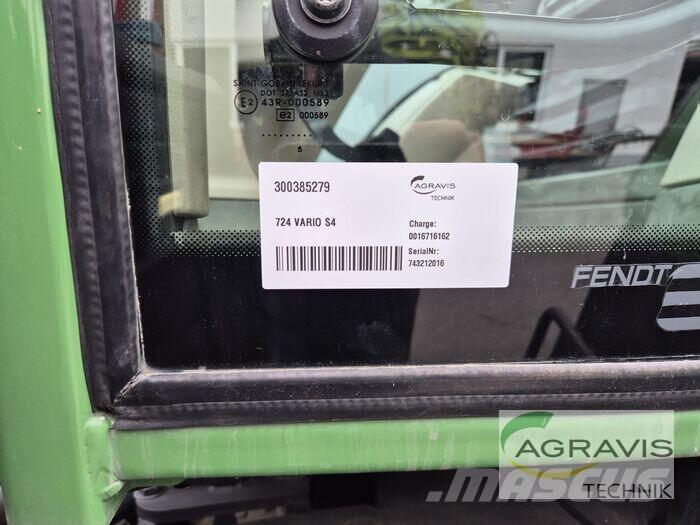 Fendt 724 VARIO S4 Traktoriai