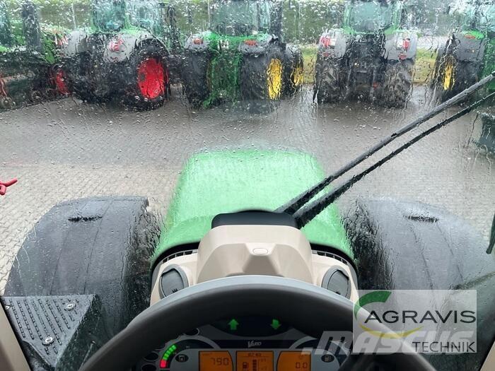 Fendt 724 VARIO SCR Traktoriai
