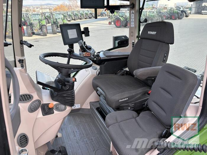 Fendt 728 Vario Traktoriai