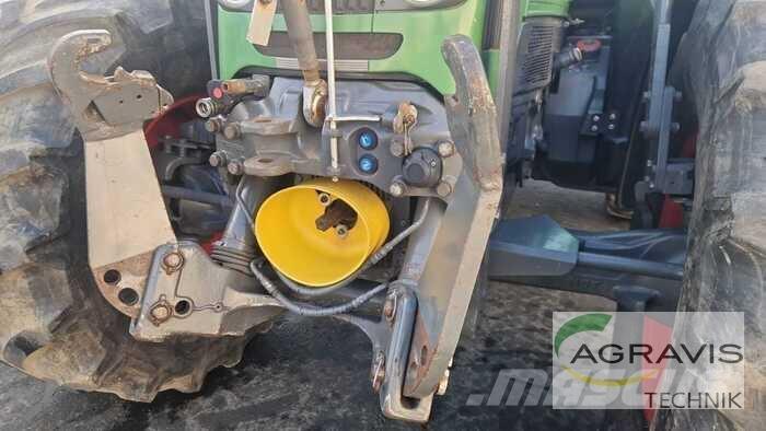 Fendt 818 VARIO Traktoriai