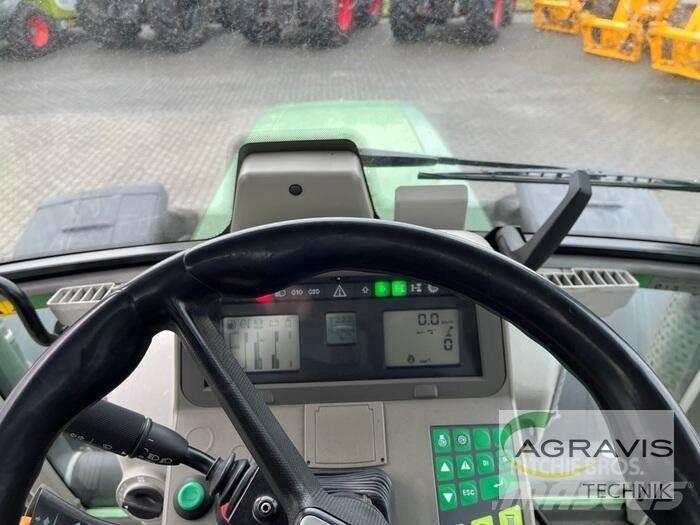Fendt 820 VARIO TMS Traktoriai