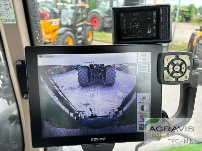 Fendt 824 VARIO S4 Traktoriai