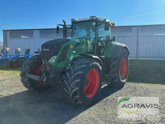 Fendt 824 VARIO SCR Traktoriai