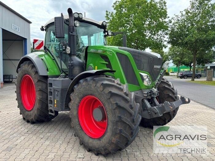 Fendt 826 VARIO S4 Traktoriai