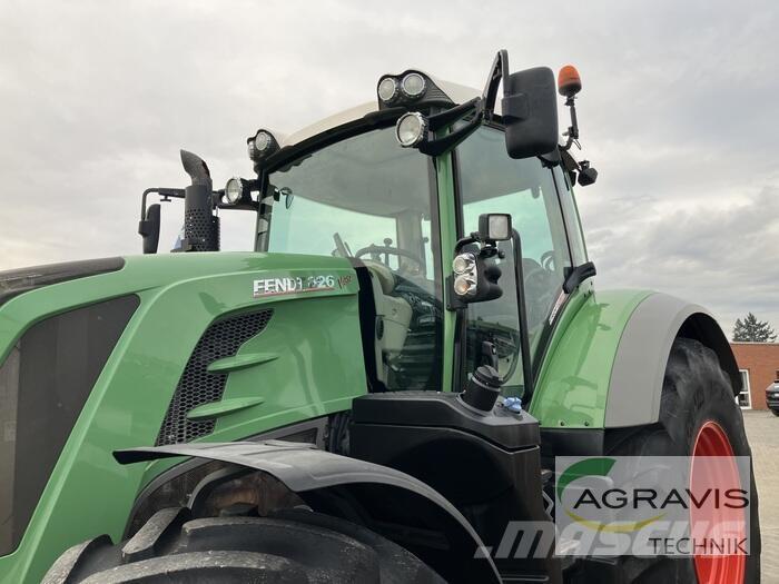 Fendt 826 VARIO S4 Traktoriai