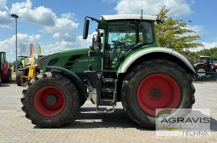 Fendt 826 VARIO SCR Traktoriai