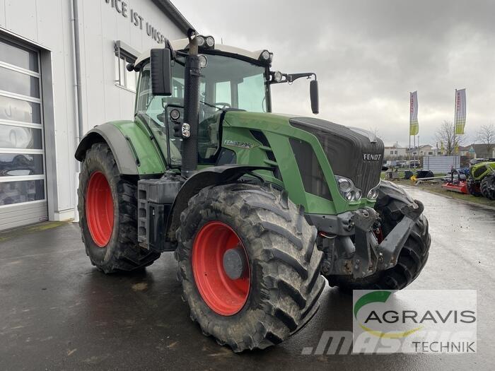 Fendt 826 VARIO SCR Traktoriai