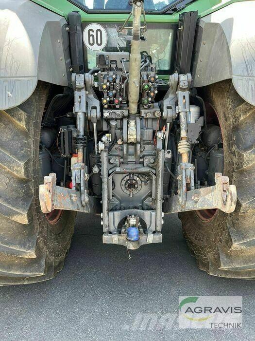 Fendt 933 VARIO SCR Traktoriai