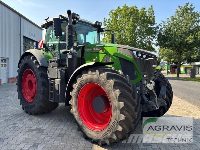 Fendt 942 VARIO GEN-7 Traktoriai