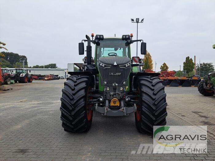 Fendt 942 VARIO GEN-7 Traktoriai
