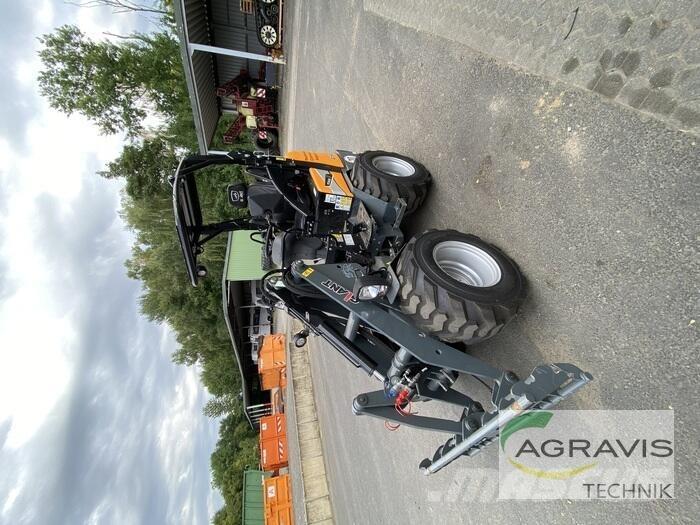 GiANT G1500 Naudoti ratiniai krautuvai