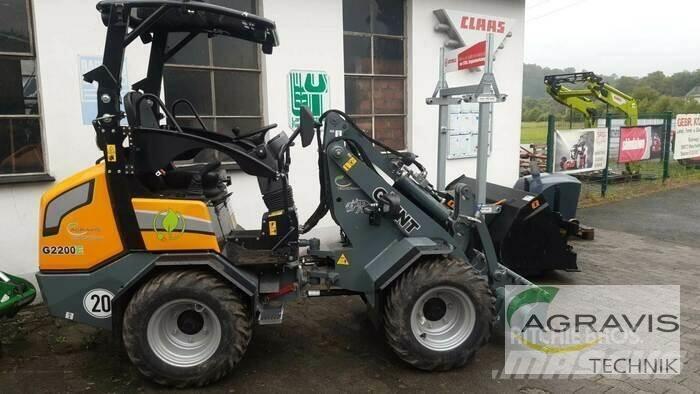 GiANT G2200E-3 Naudoti ratiniai krautuvai