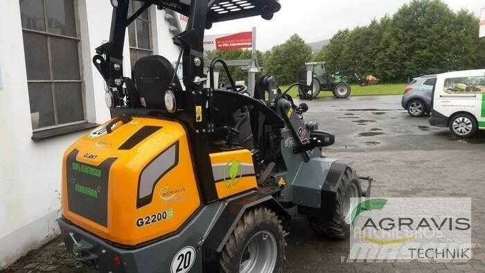 GiANT G2200E-3 Naudoti ratiniai krautuvai