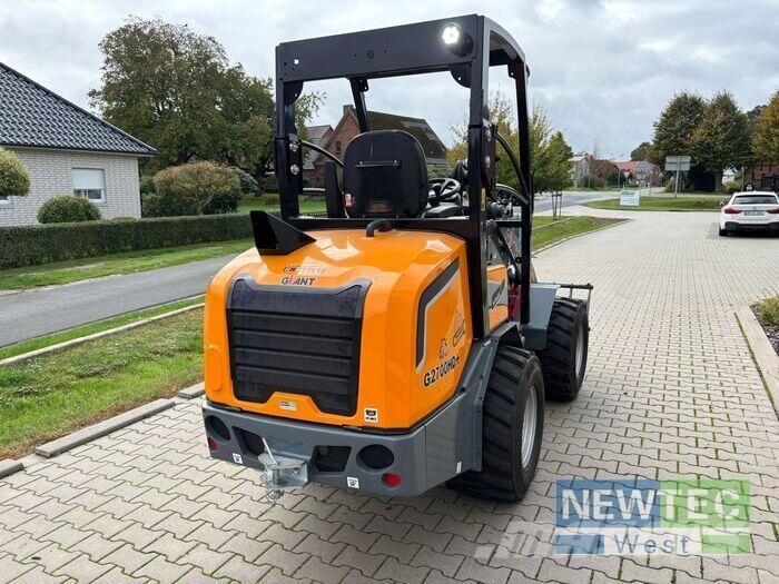 GiANT G2700 HD+ Naudoti ratiniai krautuvai