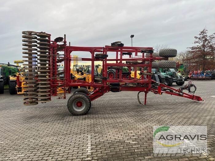 Horsch TERRANO 6.4 GX Dirvos paruošimo vynuogynams technika