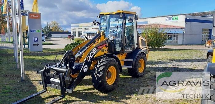 JCB 409 AGRI STUFE V Naudoti ratiniai krautuvai