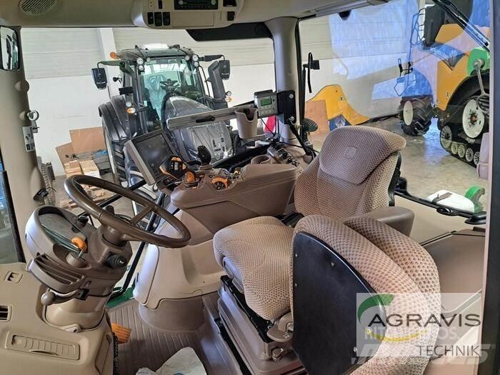 John Deere 6215 R Traktoriai