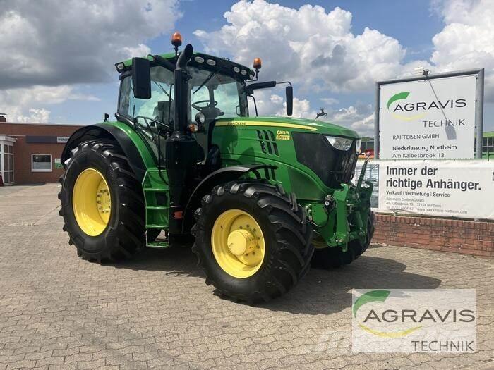 John Deere 6215 R Traktoriai