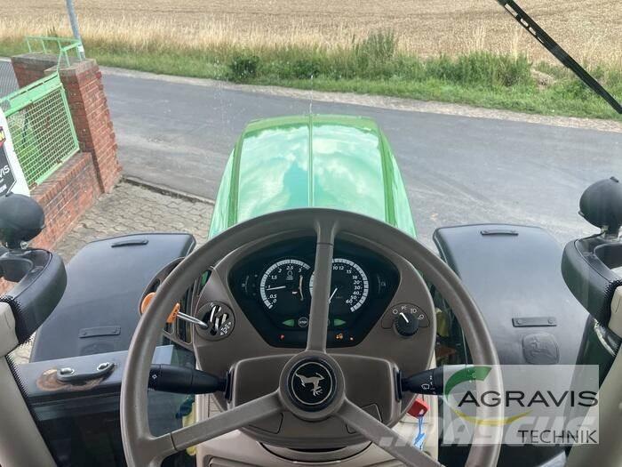 John Deere 6215 R Traktoriai